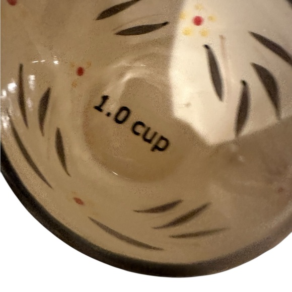 Temptations old world nesting measuring cups. Set of 5. - Picture 5 of 7